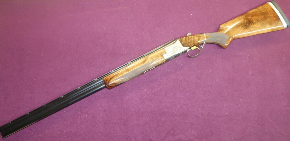 Cased Browning B25 Model B2G Trap 12 bore over & under ejector shotgun with 29 3/4 inch barrels, - Image 2 of 8
