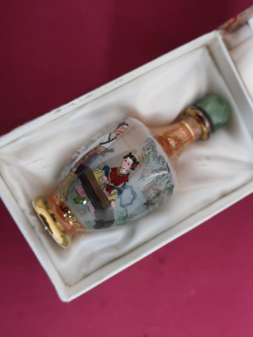 Chinese scent bottle & stopper, internally painted with figures in an extensive garden landscape, - Image 2 of 7