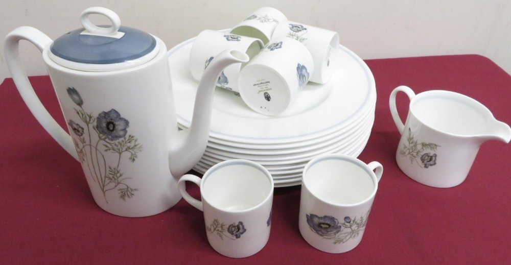 Wedgwood Susie Cooper design Glen Mist pattern dinner and coffee service (50 pcs)