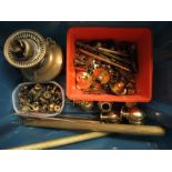 Victorian brass oil lamp reservoir, quantity of brass drawer handles, light fittings, four brass