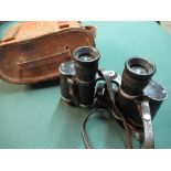 Leather cased pair of E.Leitz Etzlar 6x30 binoculars in tan leather case marked Binocular