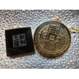 Oriental carved hardstone square pendant in 14ct gold mount and another oriental carved hardstone