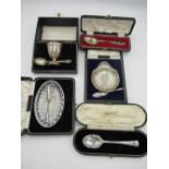 Hallmarked silver cased fruit serving set in the form of a shell, Sheffield 1922-1923, a