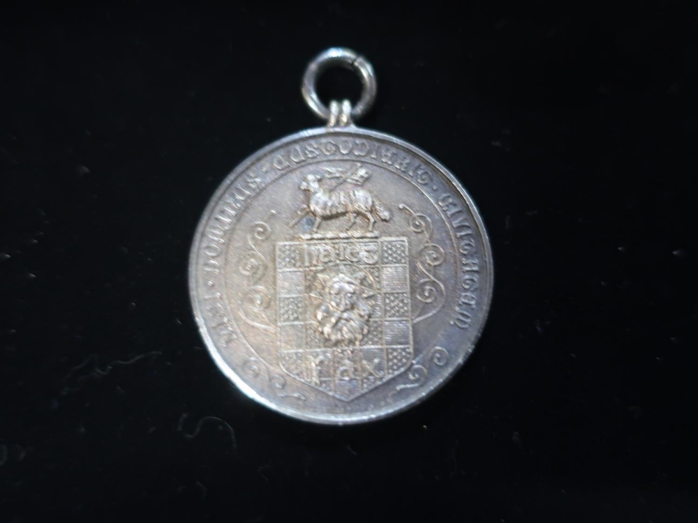 Hallmarked Sterling silver coin brooch, two Hallmarked Sterling silver sovereign cases gross 2.25ozt - Image 6 of 8