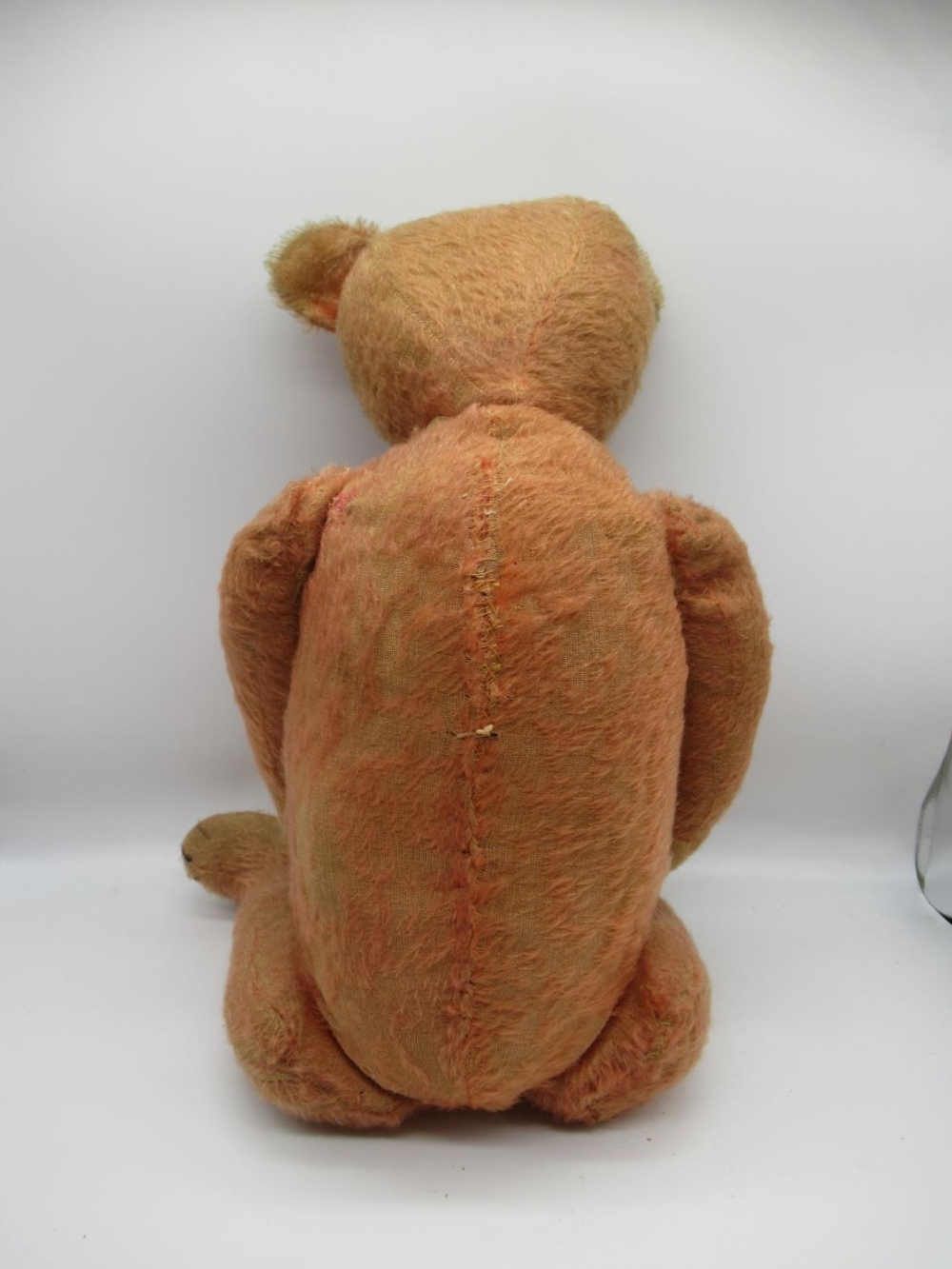 Circa 1920's American bear, in deep pink mohair, with glass eyes, jointed arms and legs and swivel - Image 5 of 5