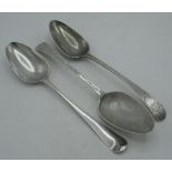 Geo.III hallmarked silver shell back Old English pattern table spoon, engraved with initial E.M,