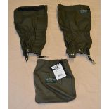 Pair of Alan Paine Chorley gators in olive green.