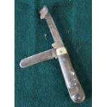 Timber scribe knife with single blade and scribe made in Sheffield of England