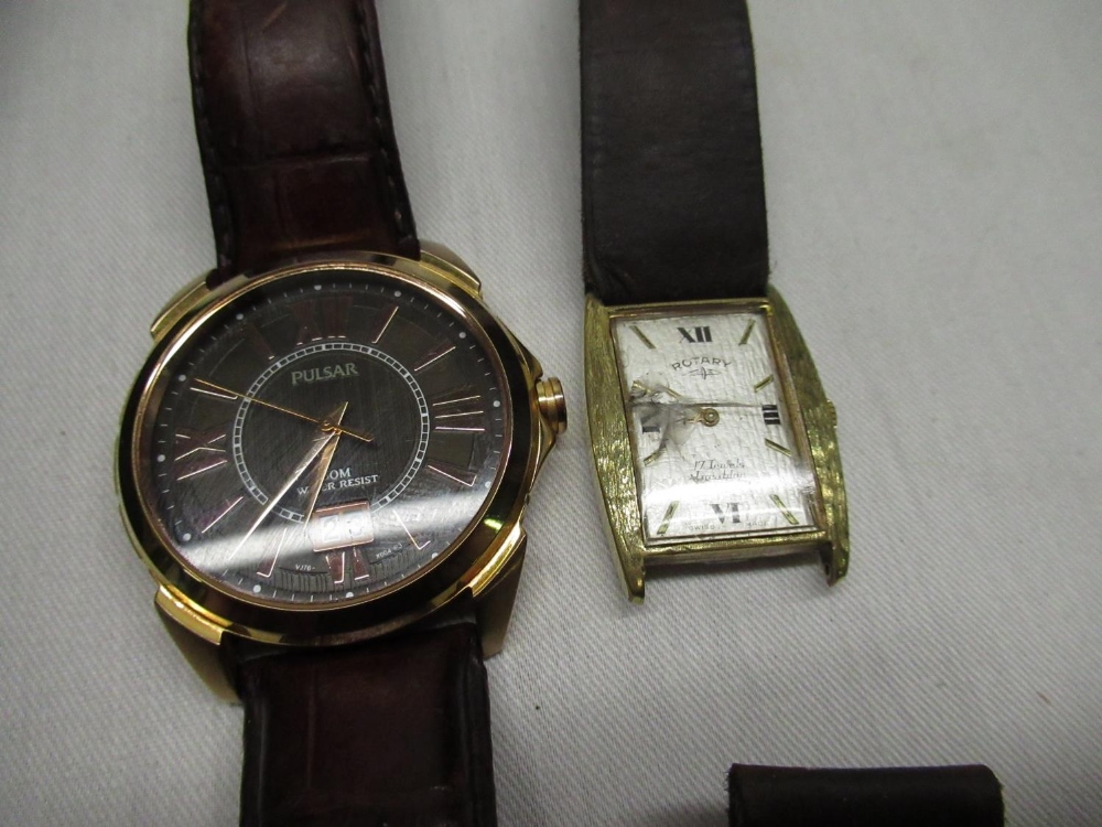 Citizen quartz wrist watch with date indicator, gold plated and stainless steel case on matching - Image 3 of 3