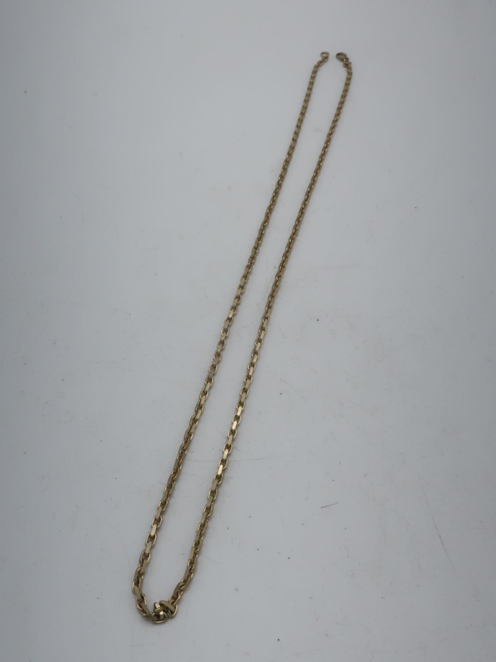 9ct gold chain link necklace with lobster claw clasp stamped 9K L60cm, 18.6g