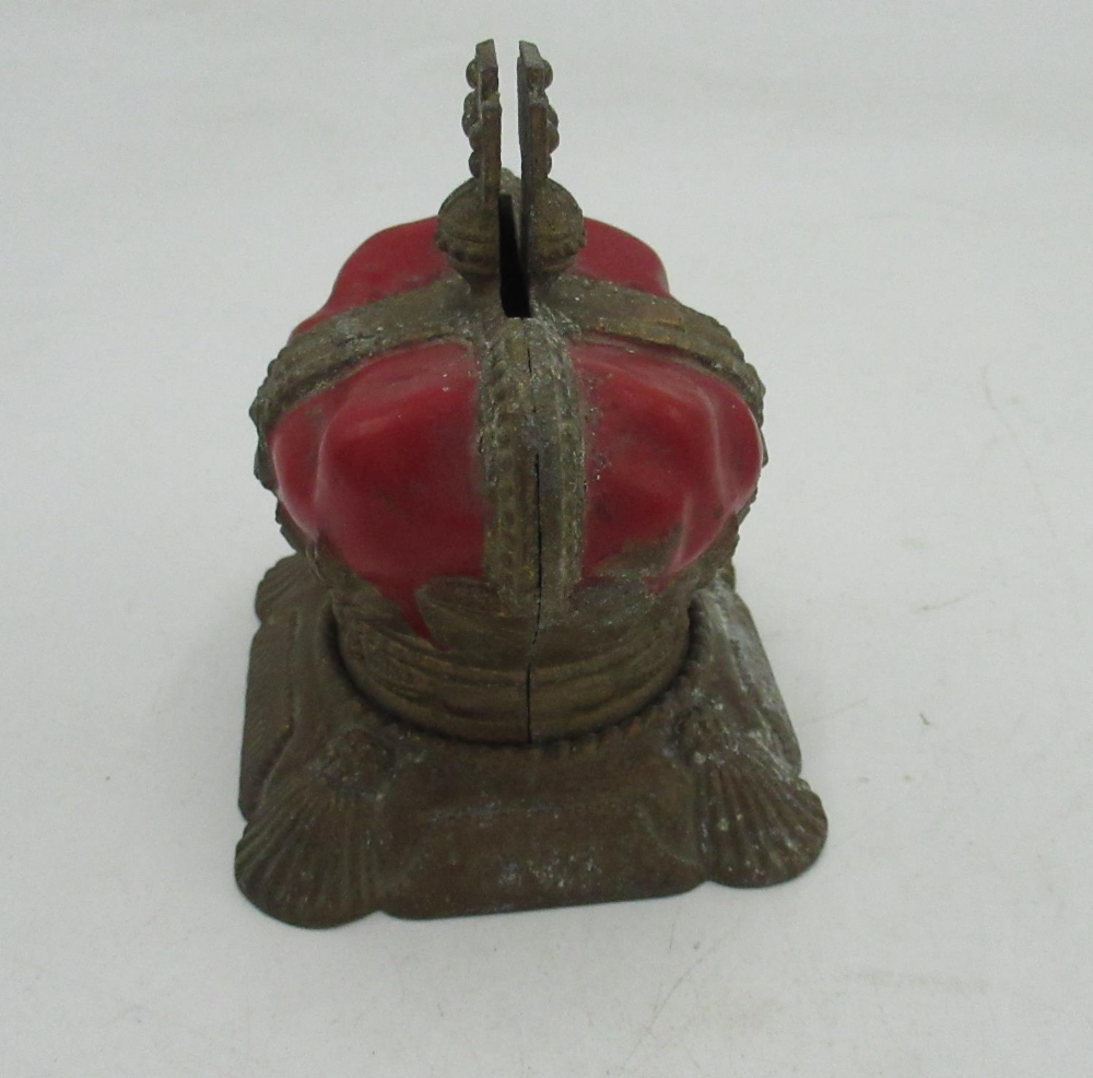 Metal crown money box commemorating the 1953 coronation - Image 2 of 5