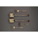 Silver hallmarked preserve fork and other EPNS cutlery items (5)