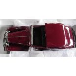 Franklin Mint 1:24 scale diecast model of Rolls Royce Phantom I Cabriolet de Ville, similar model of