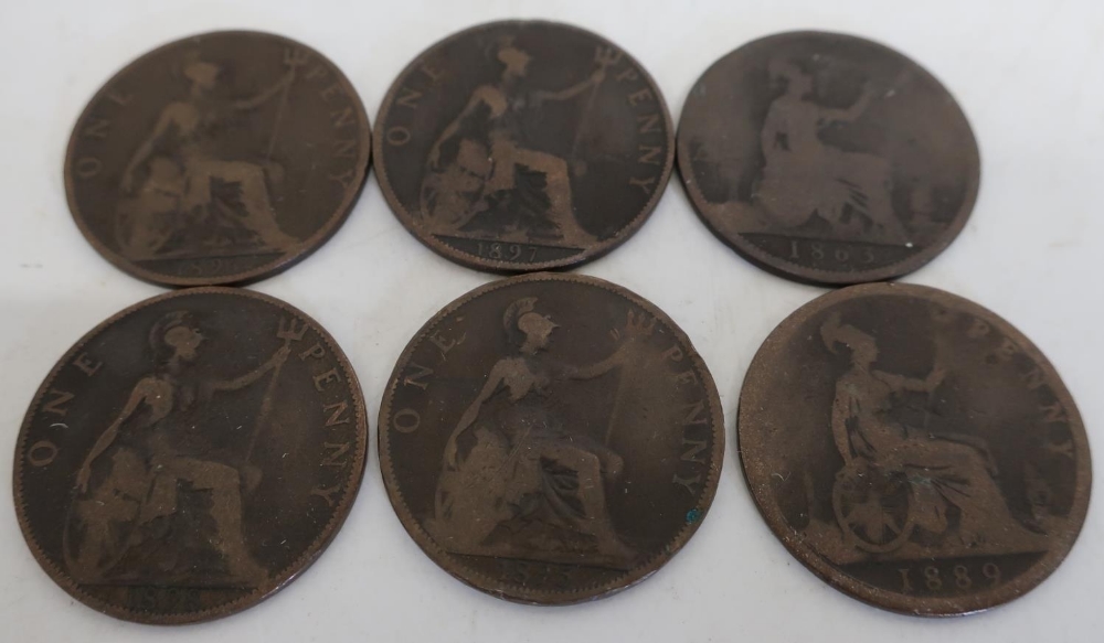 Decimal and pre-decimal British coinage including Edwardian and Victorian pennies (2 boxes) - Image 9 of 9