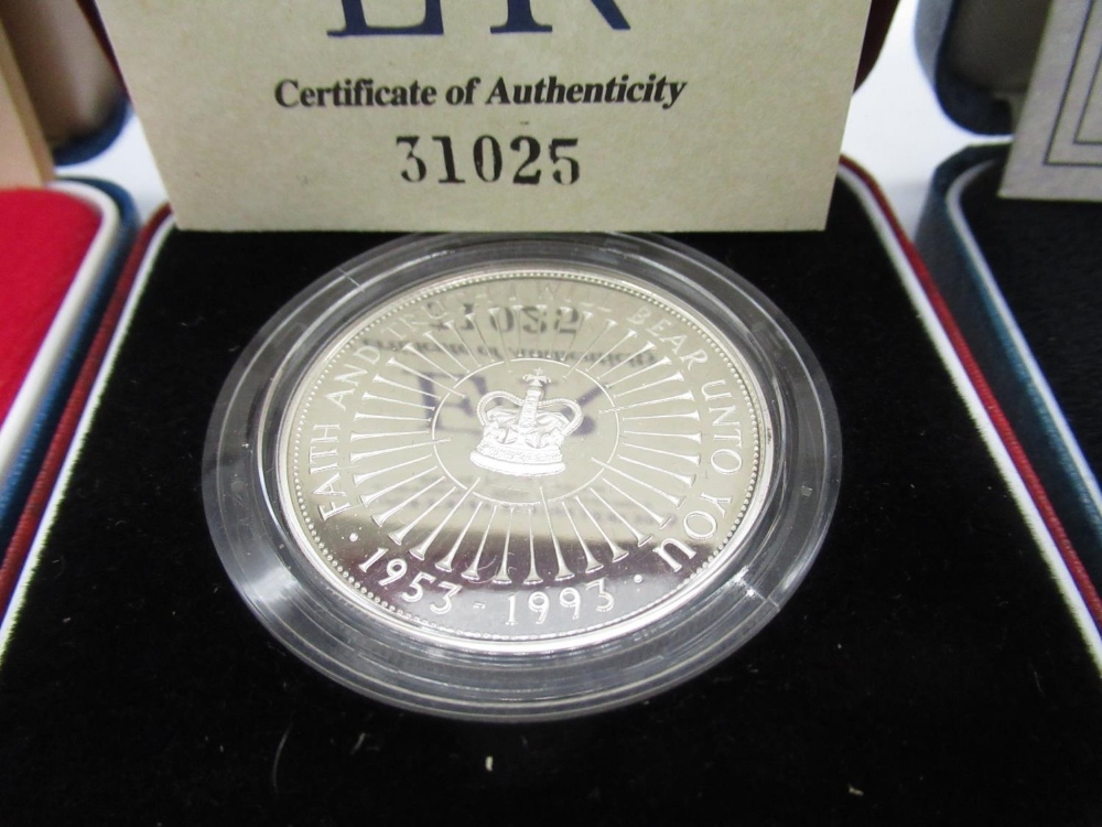 Royal Mint silver proof commemorative crown for ERII Silver Jubilee 1977, Royal Mint silver proof - Image 5 of 7