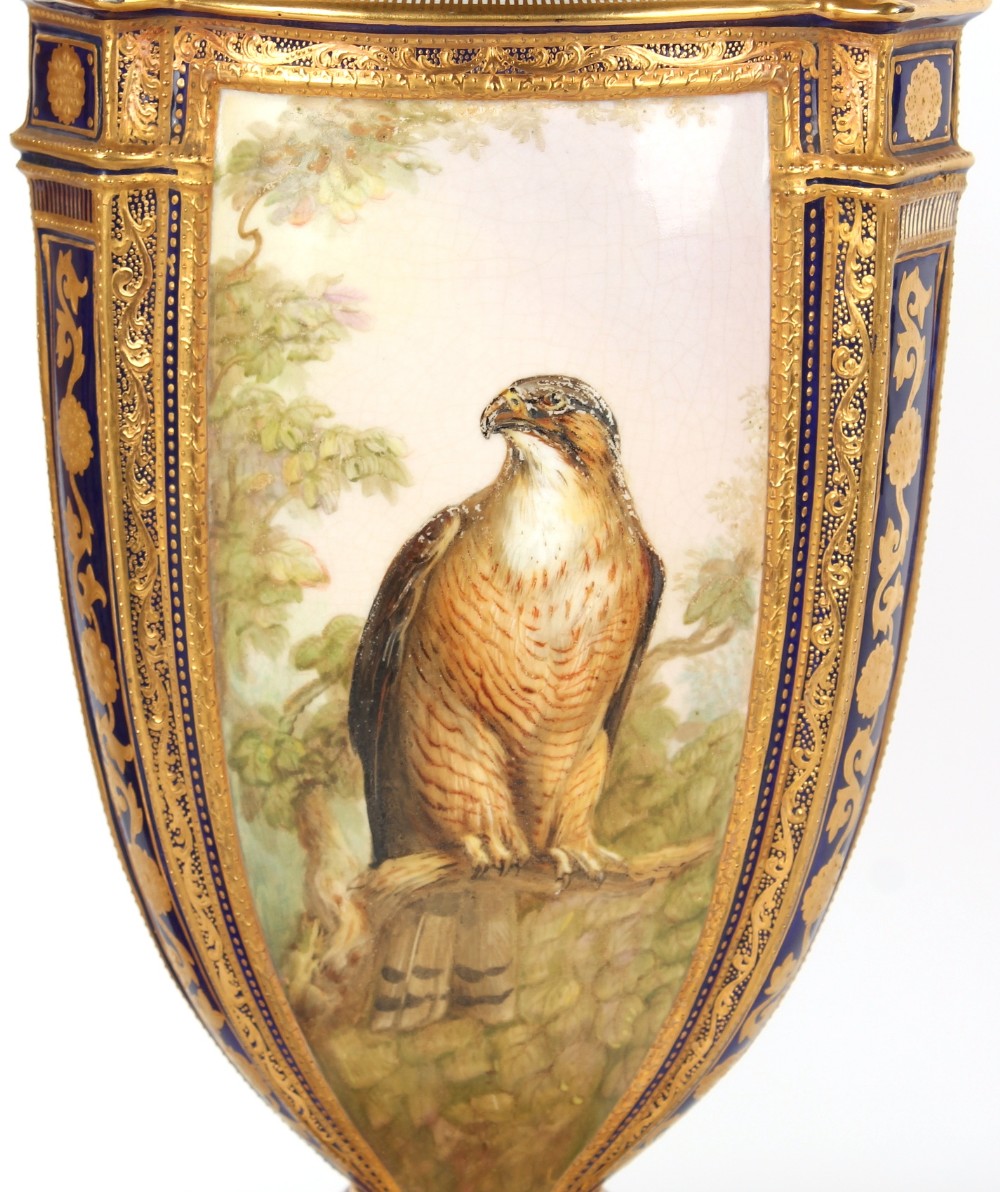 Property of a gentleman - a large pair of mid 19th century Coalport ornithological vases & covers, - Image 6 of 9