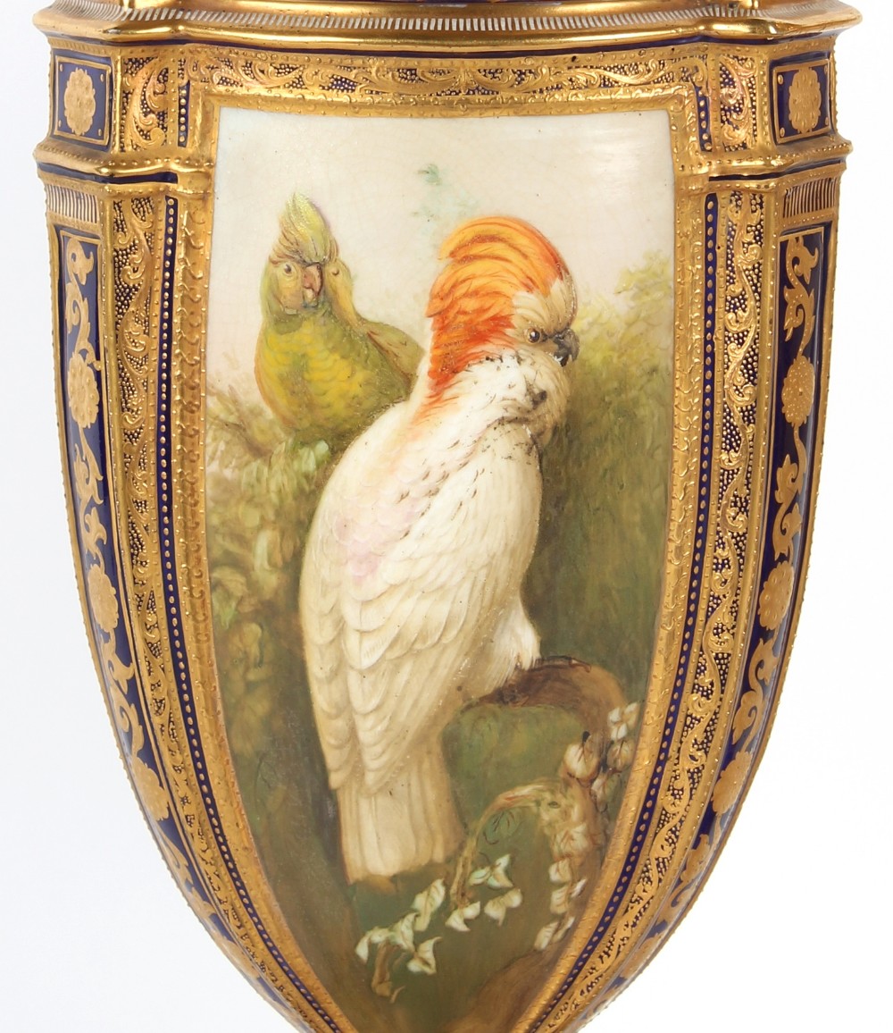 Property of a gentleman - a large pair of mid 19th century Coalport ornithological vases & covers, - Image 5 of 9