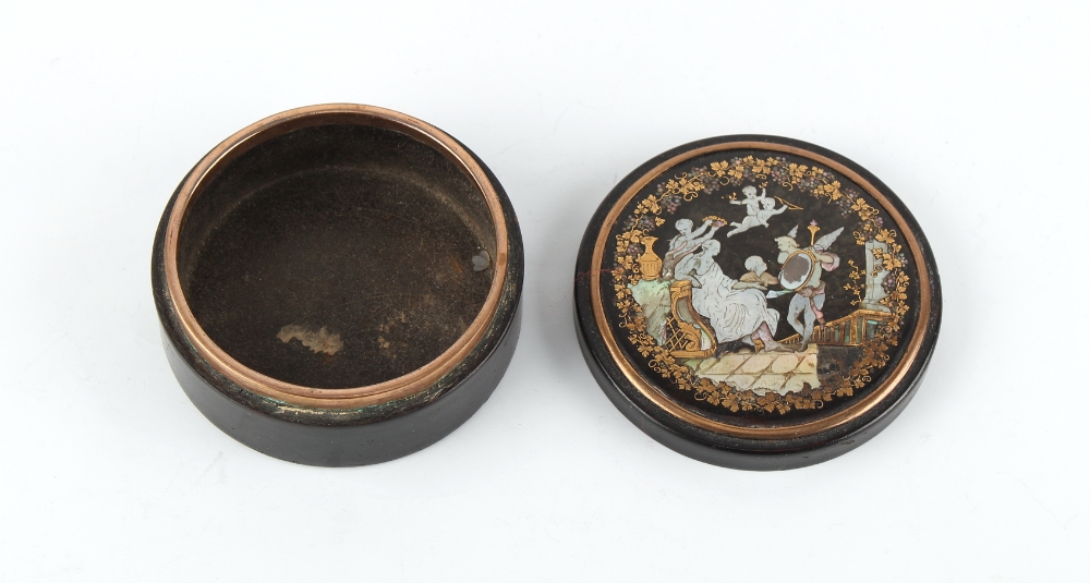 Property of a lady of title - a George III gold & mother-in-pearl inlaid tortoiseshell circular - Image 2 of 2