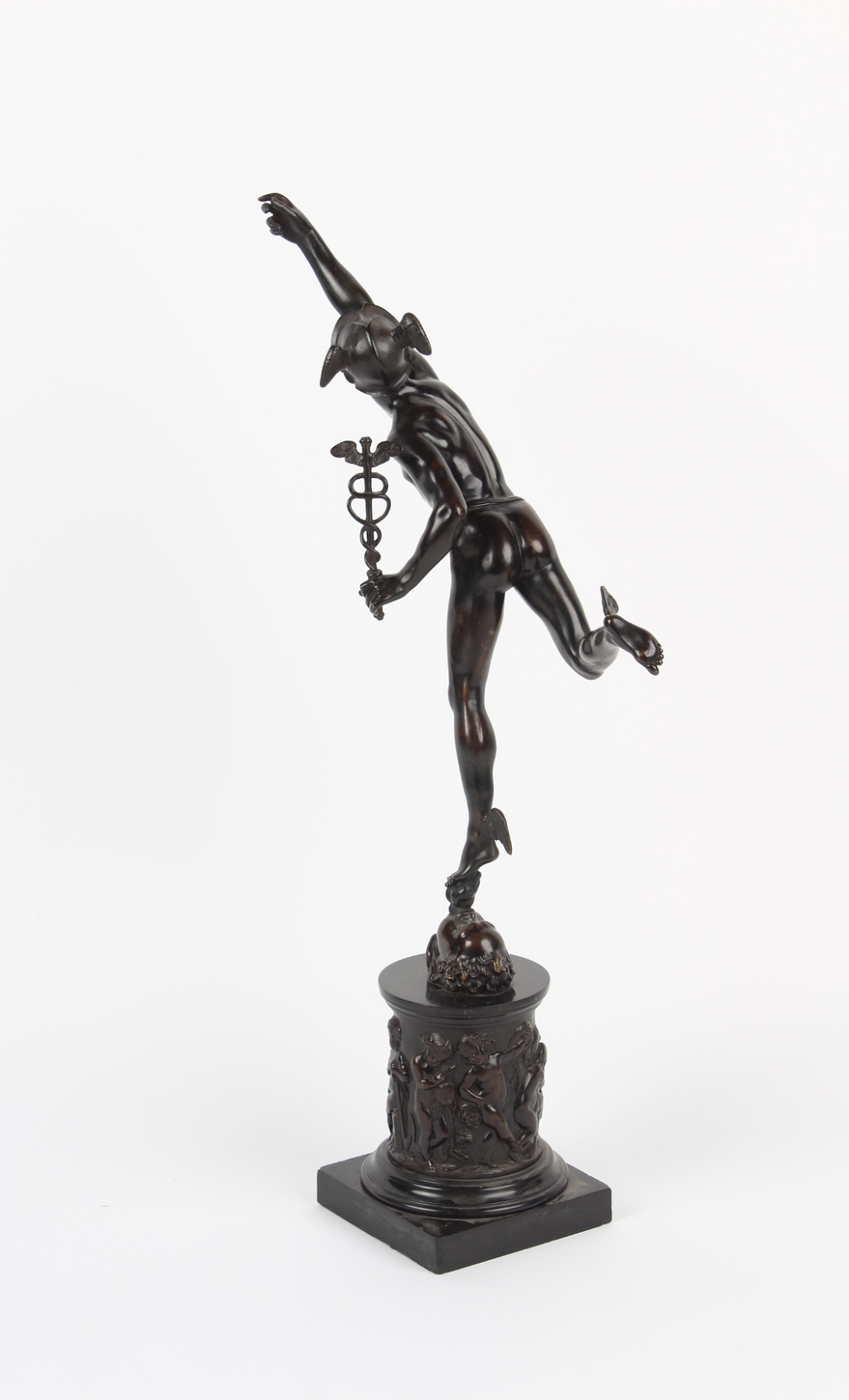 The Henry & Tricia Byrom Collection - a late 19th century patinated bronze figure of Mercury, The - Bild 3 aus 3