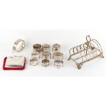 Property of a lady - a quantity of assorted small silver items including a Victorian toast rack, a