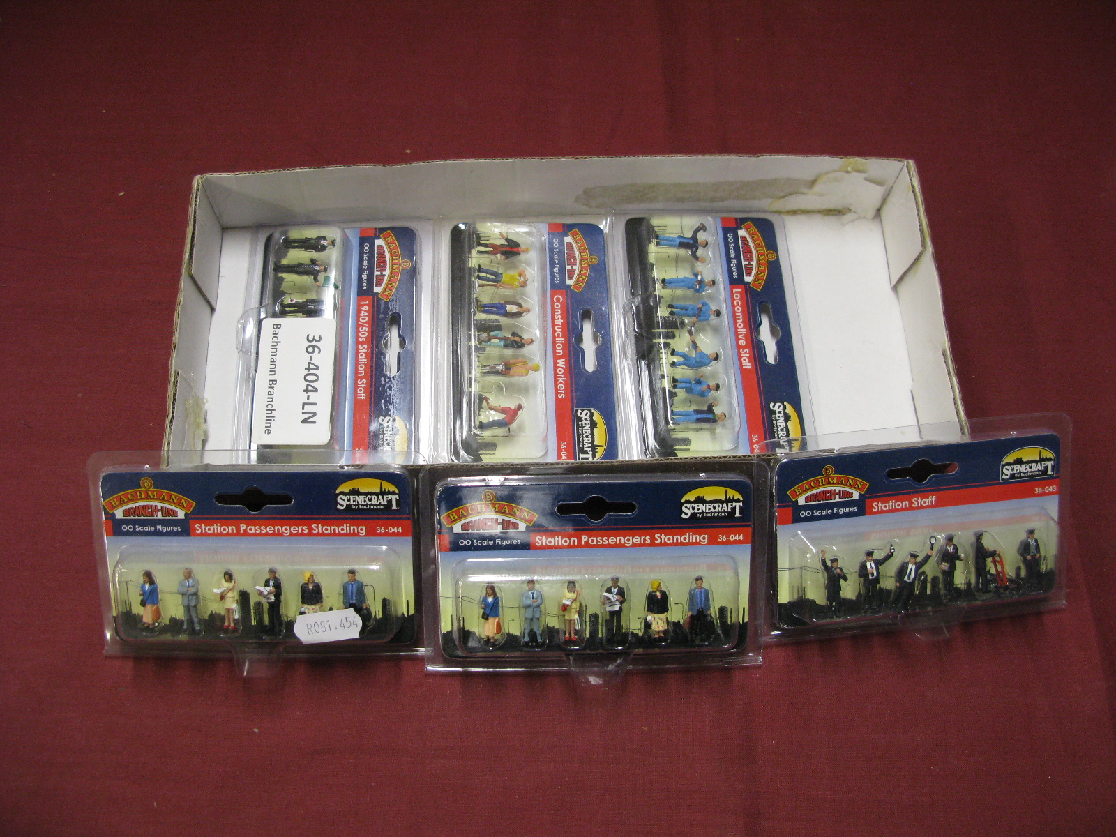 Six Packs of Bachmann Branch-Line 'Scenecraft' OO Scale Plastic Model Figures, to include