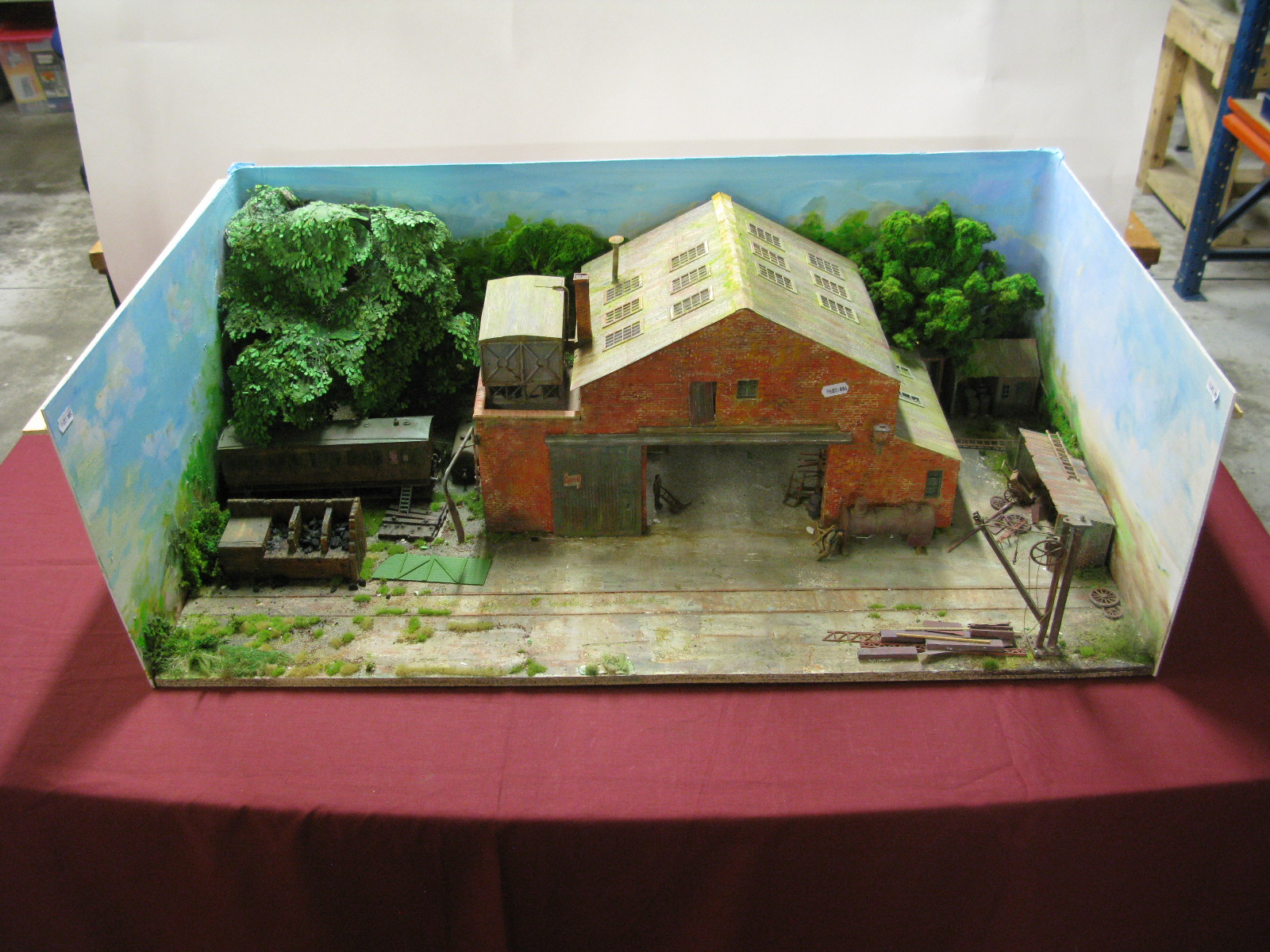 An 'O'/1 Gauge Diarama of a British Mid XX Century Works, with scenery, 93cm wide, 52cm deep.