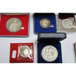 Five Commemorative Coins/Medallions, including Royal Mint Silver Jubilee Medallion Elizabeth II,