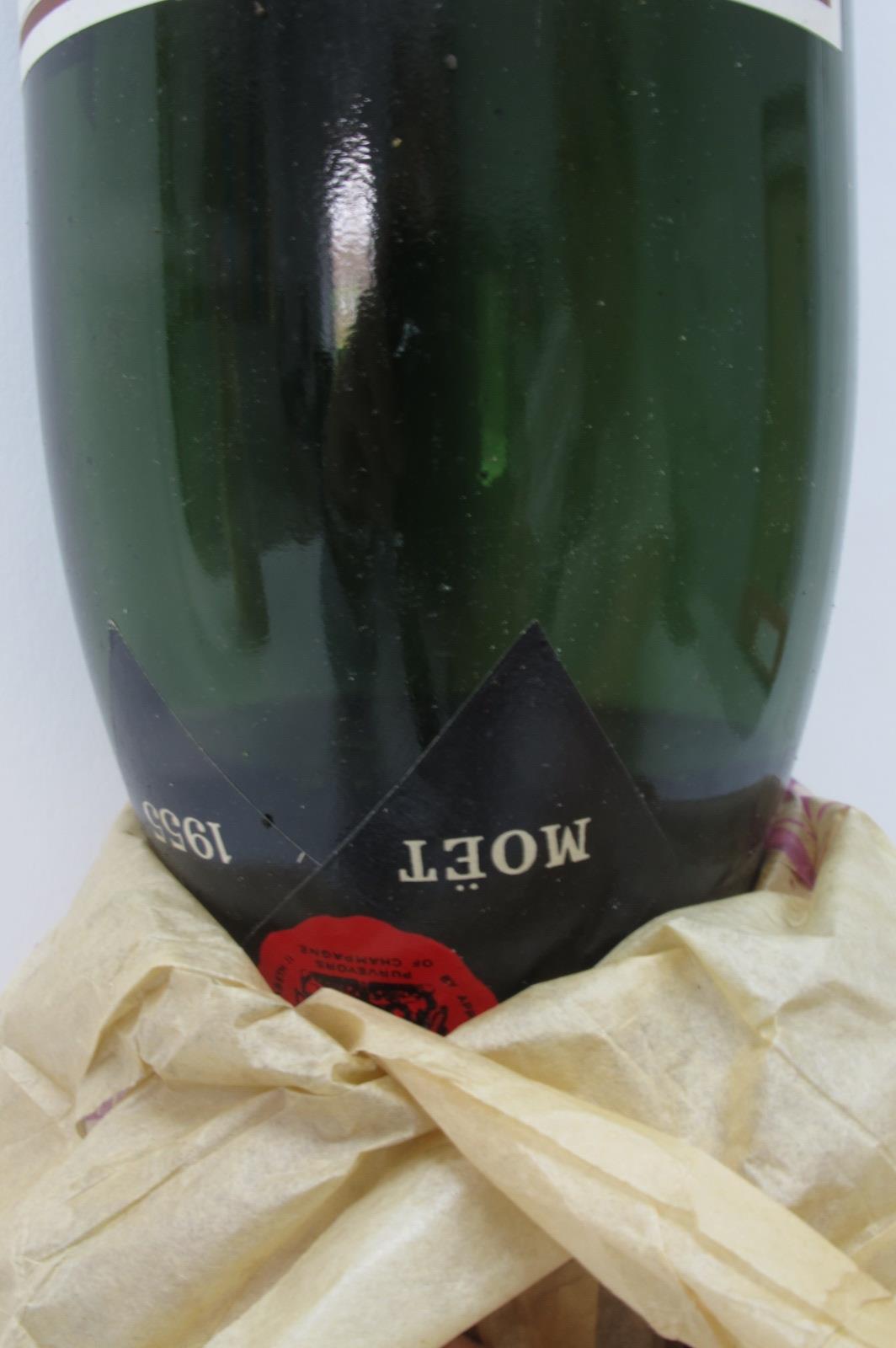 Champagne - Moet & Chandon Dry Imperial Champagne 1955, six bottles in original paper wrappers and - Image 12 of 13