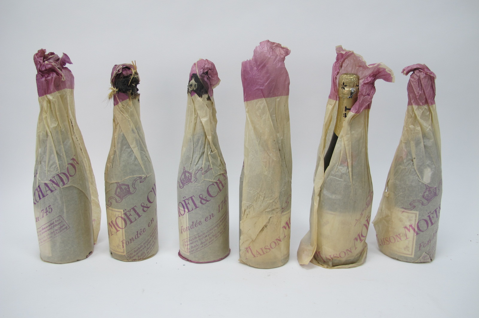 Champagne - Moet & Chandon Dry Imperial Champagne 1955, six bottles in original paper wrappers and - Image 7 of 13