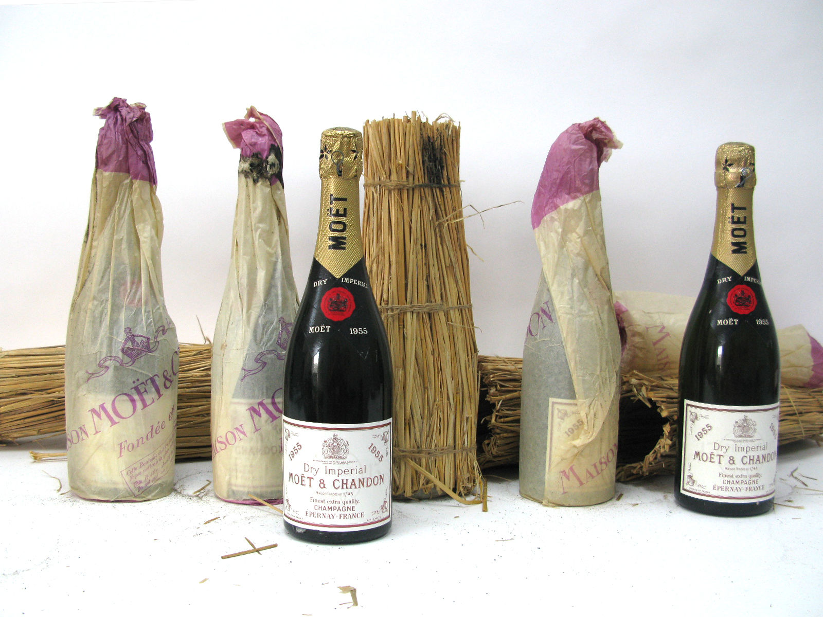 Champagne - Moet & Chandon Dry Imperial Champagne 1955, six bottles in original paper wrappers and