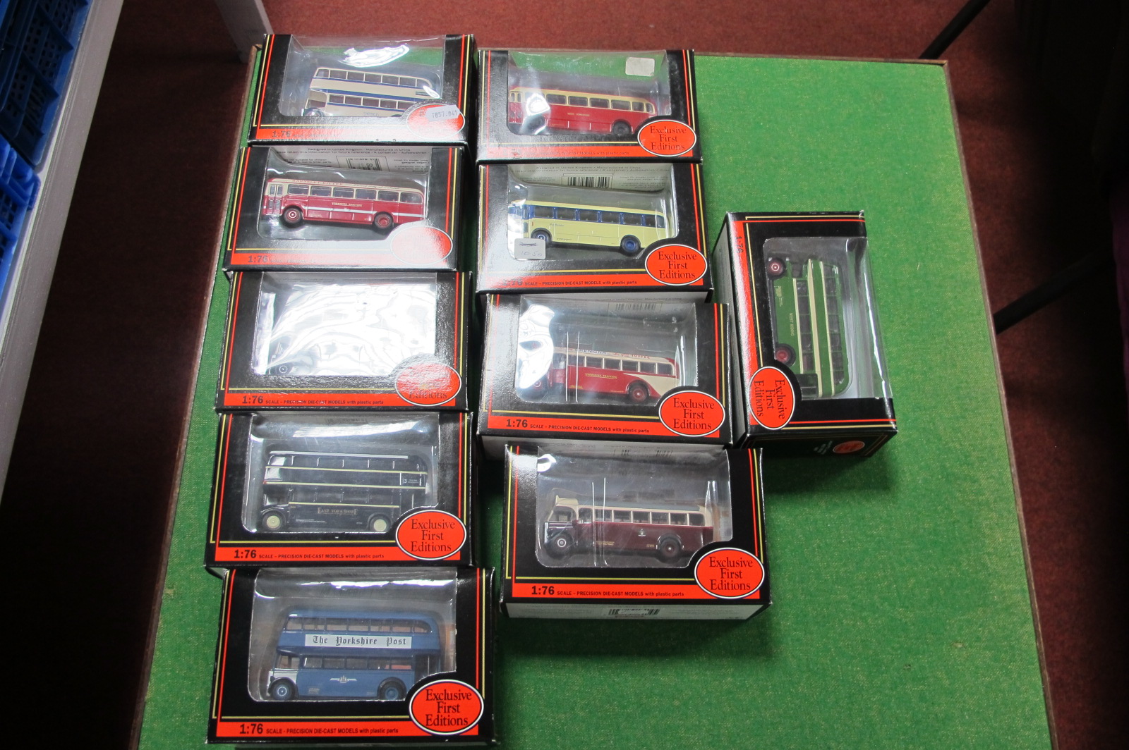 Ten EFE 'OO' Buses, all Yorkshire related, all boxed.