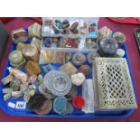 Minerals - Unworked and polished specimens, onyx box, etc:- One Tray.