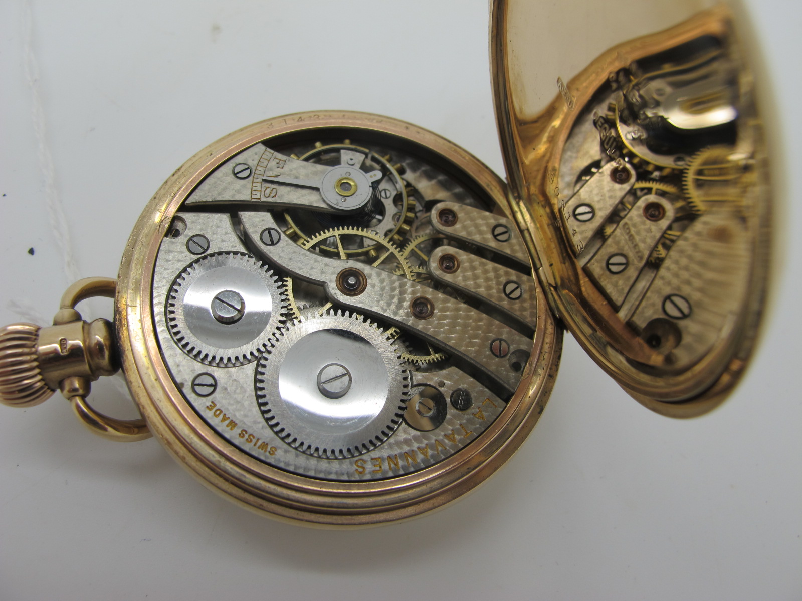 Jas N How London; A 9ct Gold Cased Openface Pocketwatch, the signed white dial (cracks) numbered " - Image 2 of 3