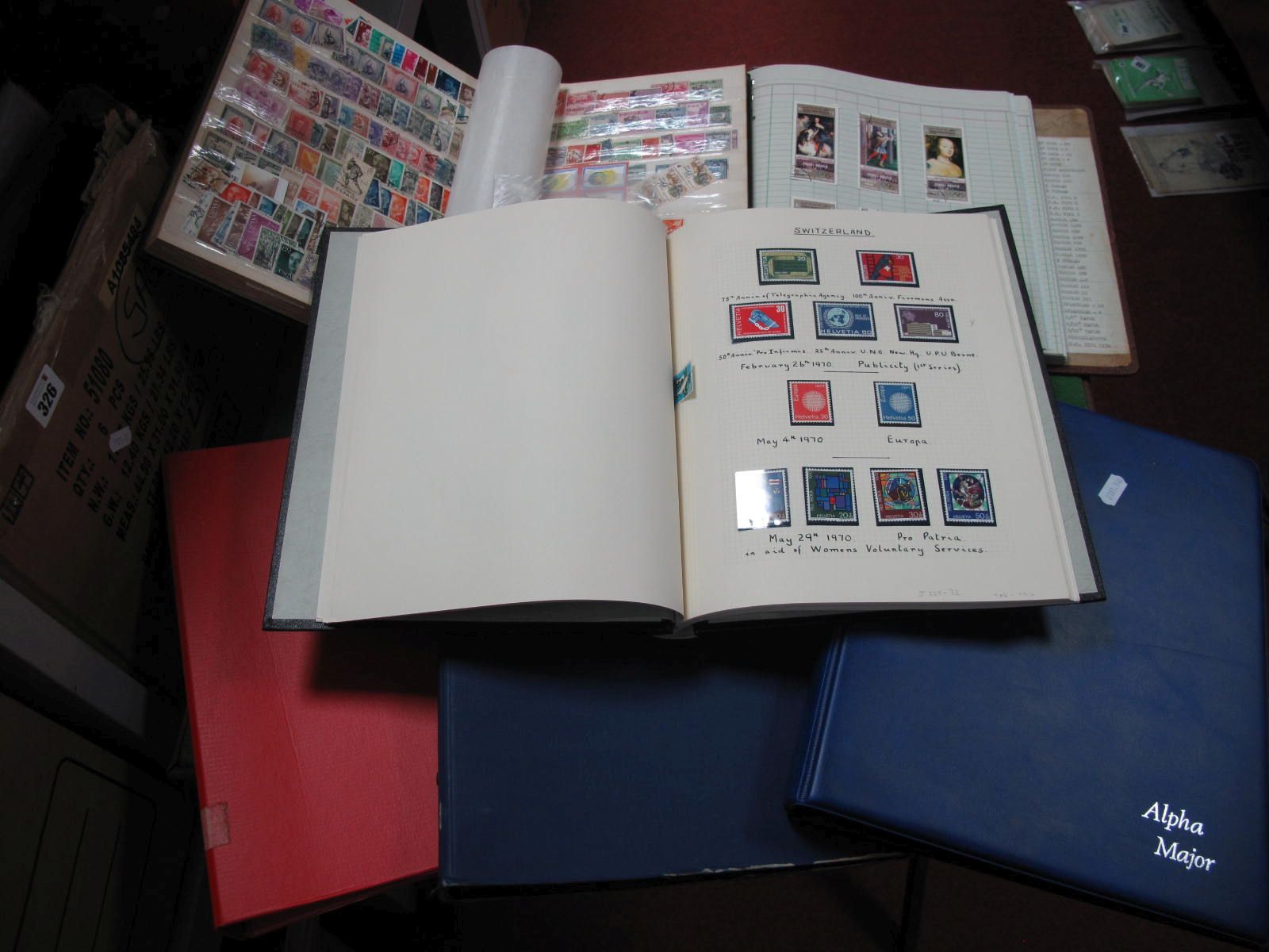 World Stamps, mainly used in six binders, many hundreds to sort.