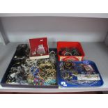 A Mixed Lot of Assorted Costume Jewellery, including gilt coloured earrings, necklace, etc; assorted