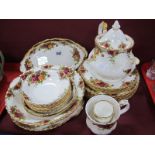 Royal Albert 'Old Country Roses' Table Ware, of twenty eight pieces, all 1st quality, including