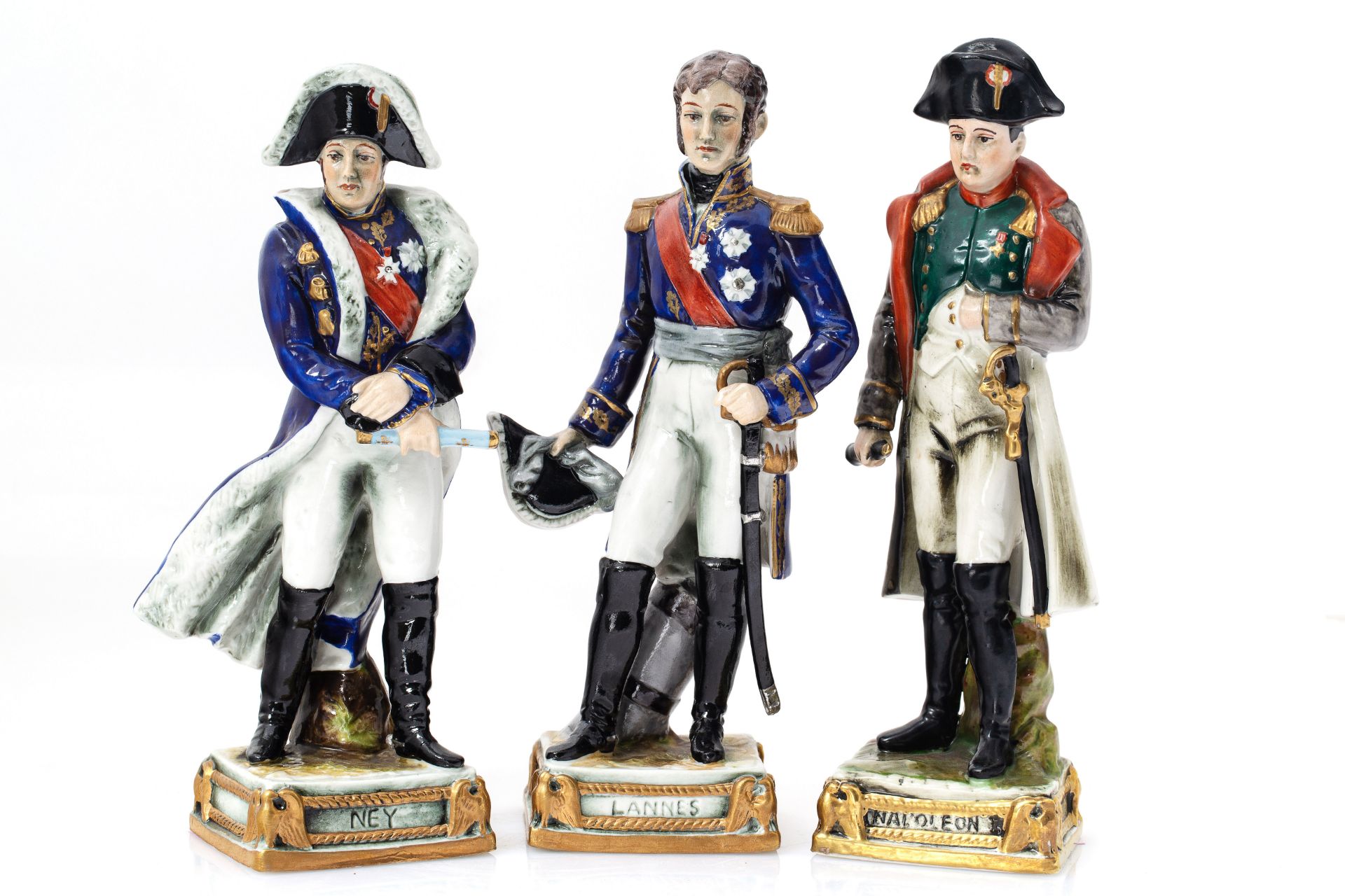 A SET OF THREE GERMAN PORCELAIN FIGURES OF NAPOLEON, NEY AND LANNES, SCHUMANN, DRESDEN, EARLY 20TH C - Bild 2 aus 11