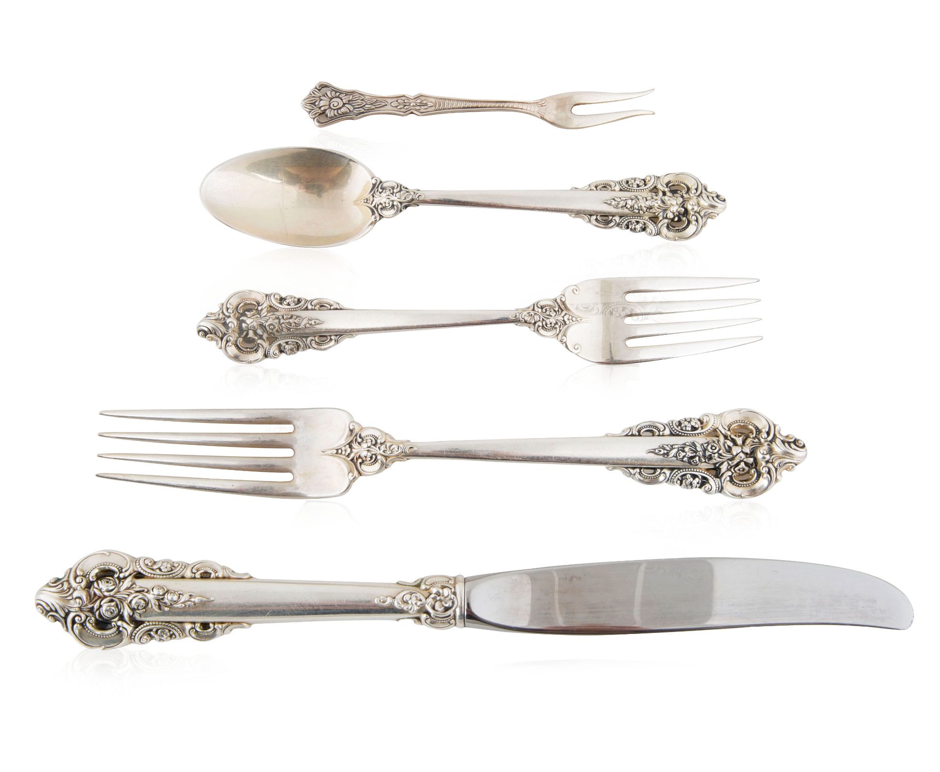 A 101-PIECE AMERICAN 'GRAND BAROQUE' SILVER SET, WALLACE STERLING, LATE 20TH CENTURY - Image 5 of 6
