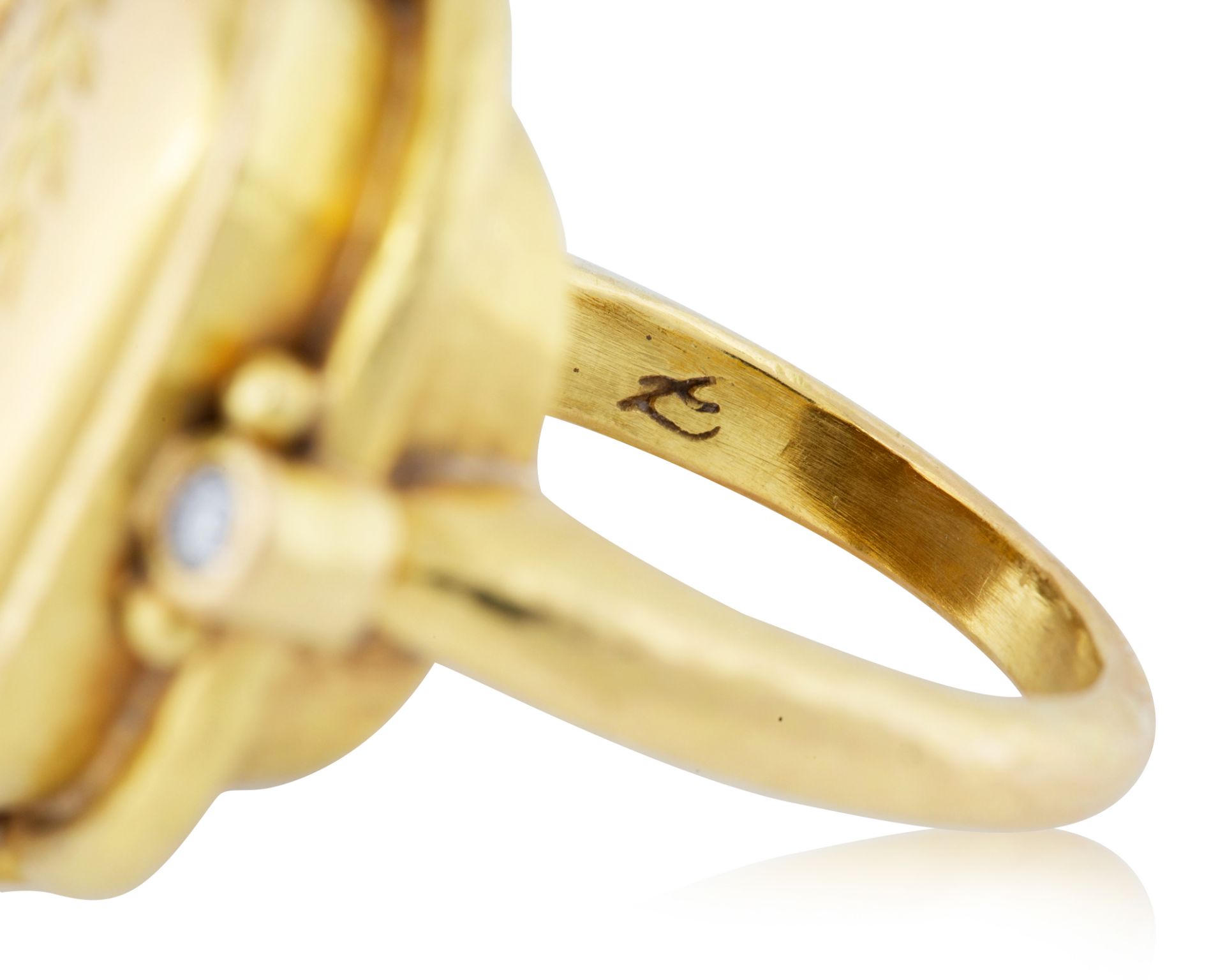 A 19KT GOLD AND DIAMOND 'QUEEN BEE' RING, ELIZABETH LOCKE - Bild 3 aus 4