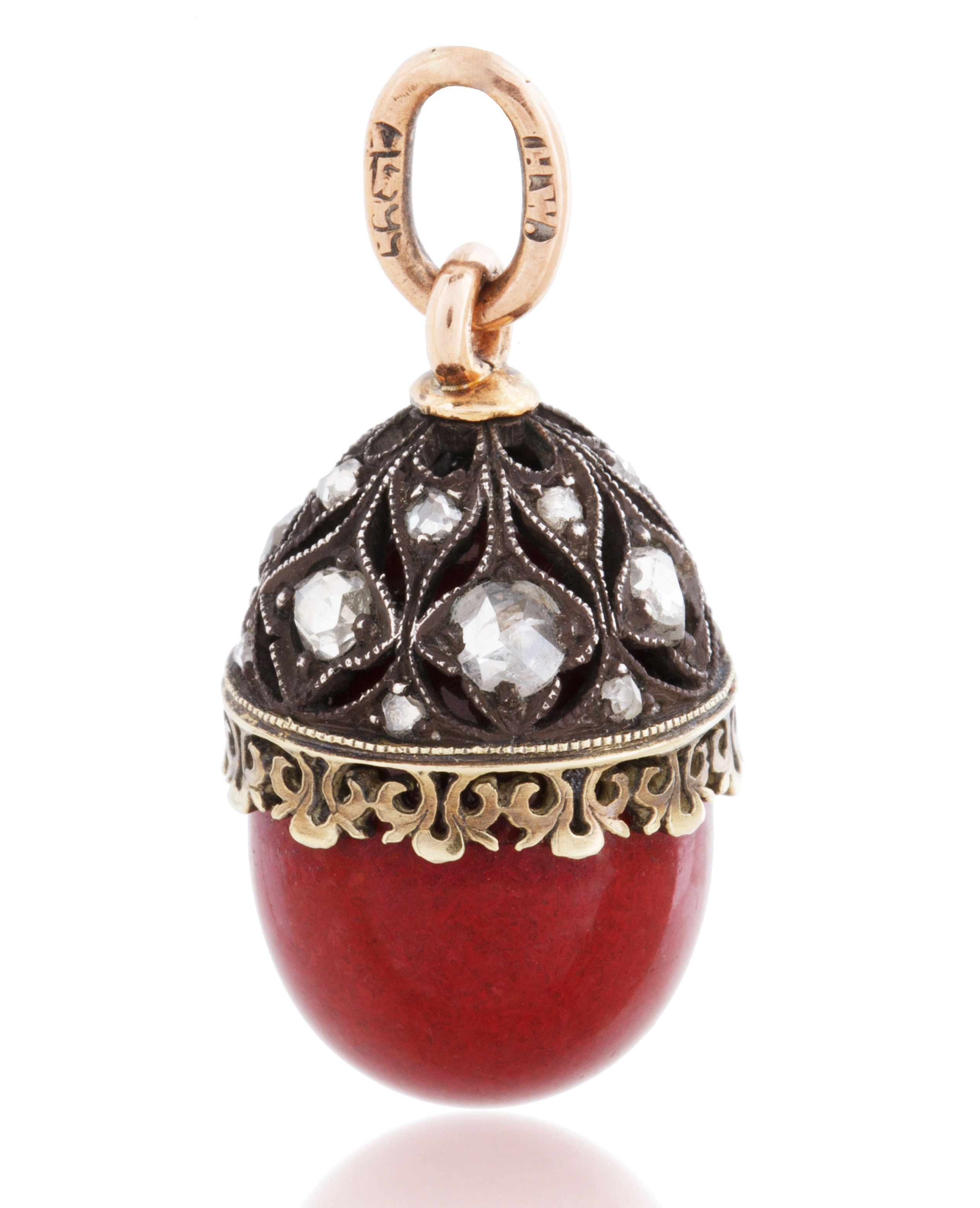 A 1896-1908 FABERGE PURPURINE, GOLD AND DIAMOND EGG PENDANT, WORKMASTER HENRIK WINGSTROM