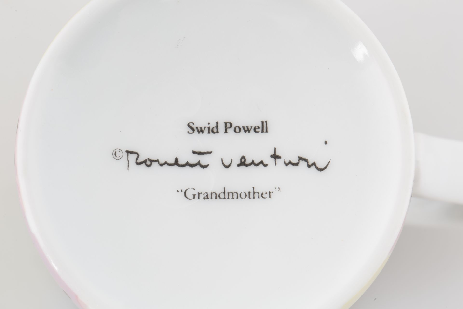 1980S ROBERT VENTURI 31-PIECE 'GRANDMOTHER' PORCELAIN SERVICE - Image 8 of 19