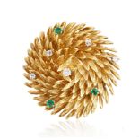 18KT GOLD BROOCH WITH DIAMOND AND EMERALDS