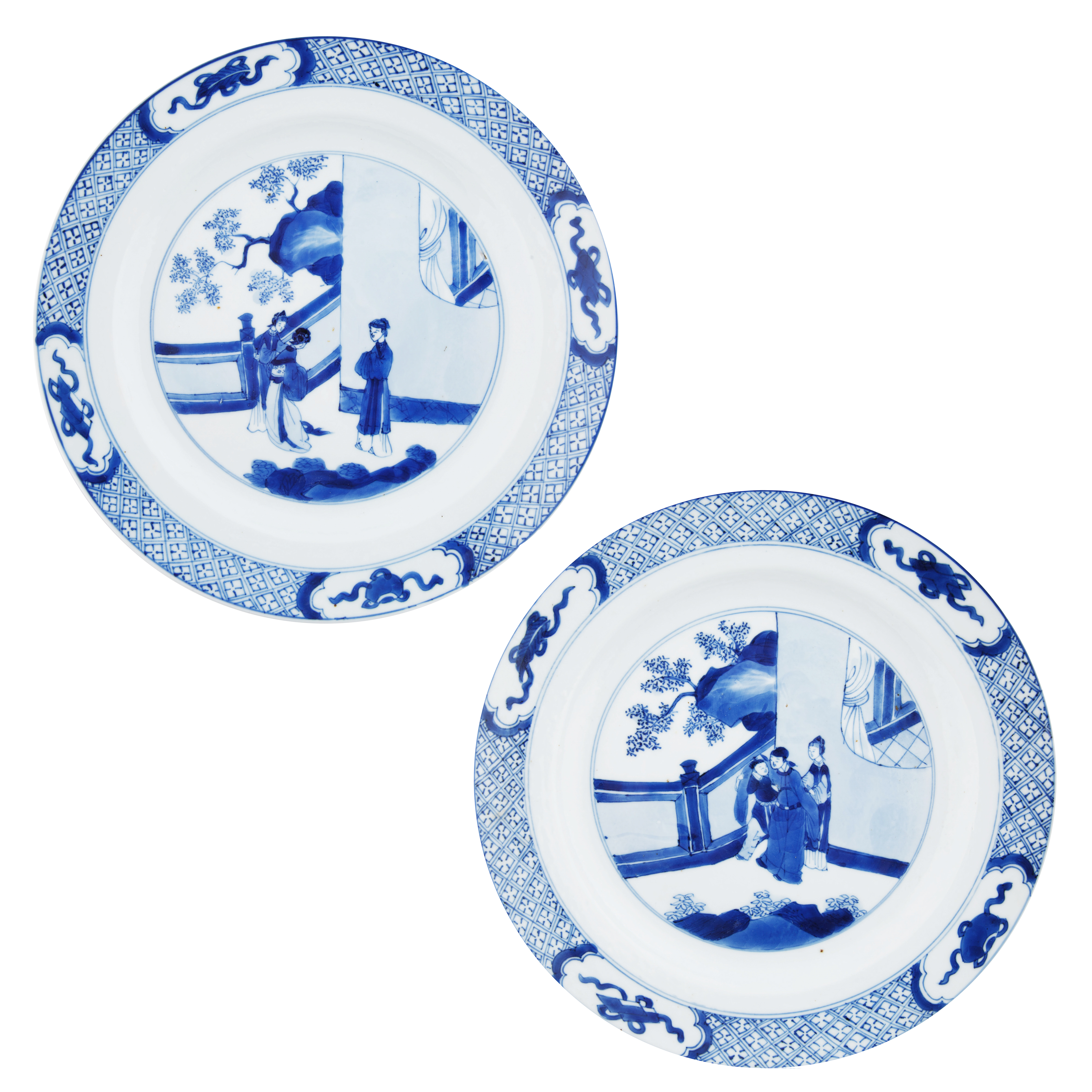 PAIR OF CHINESE XIANFENG PORCELAIN PLATES