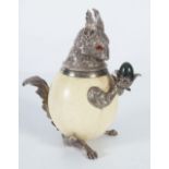 EARLY 20TH-CENTURY SQUIRREL MOUNTED EGG