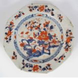 18TH-CENTURY CHINESE IMARI PLATE