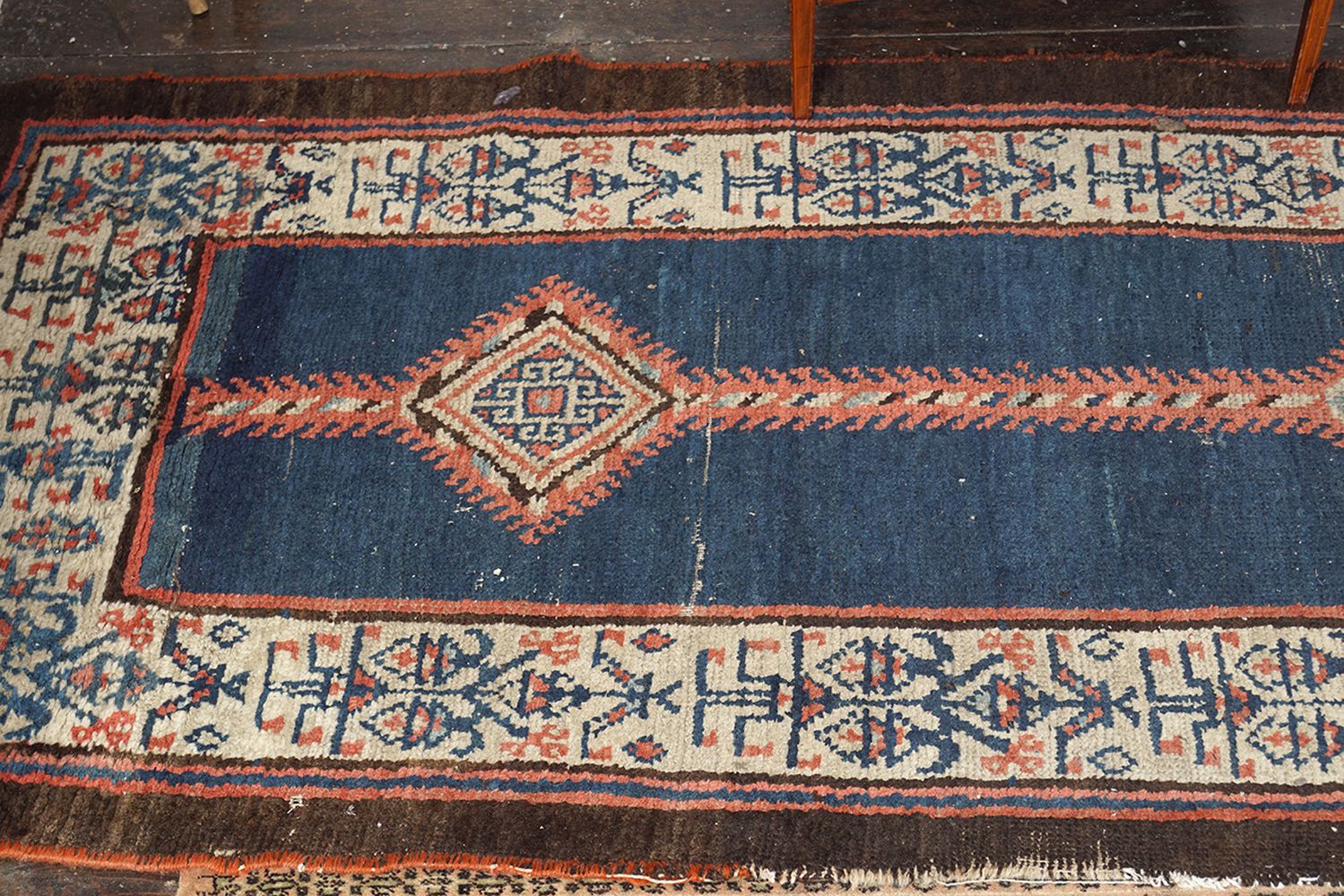 PERSIAN RUNNER - Image 2 of 6