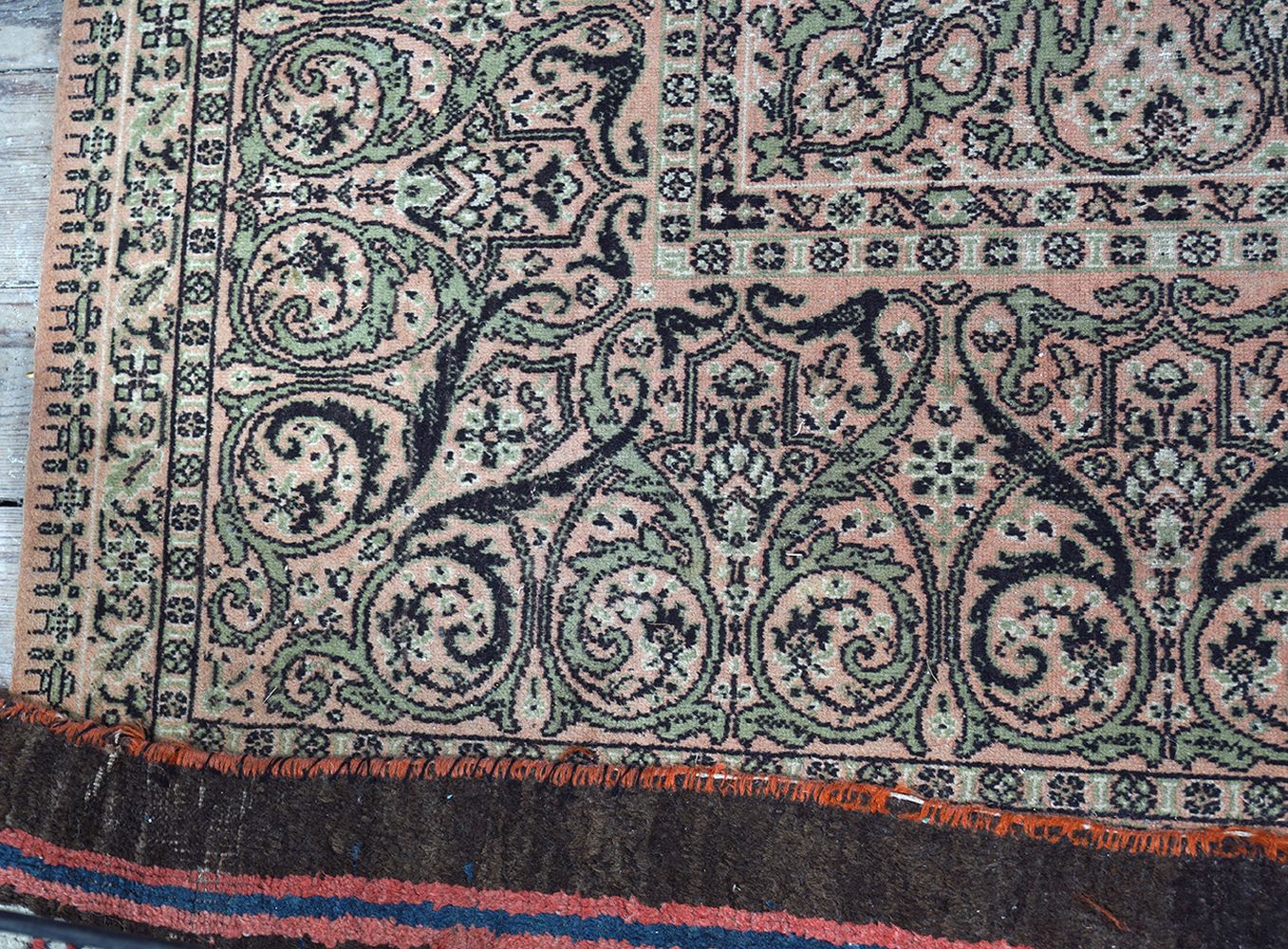 LARGE 19TH-CENTURY CARPET - Image 5 of 7