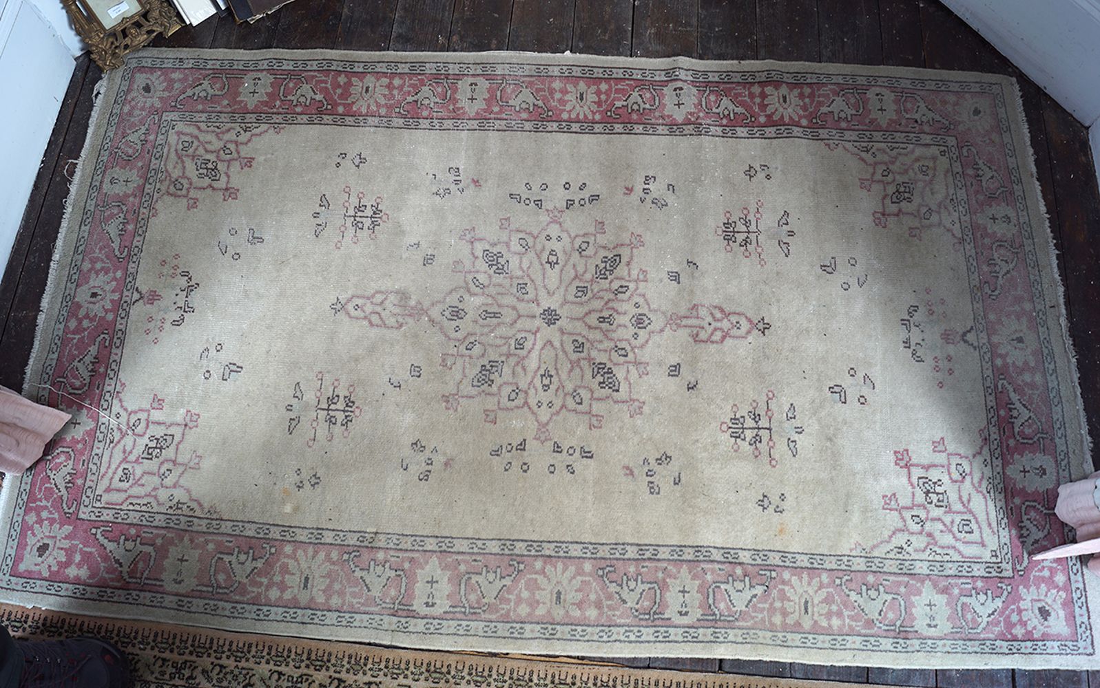 PERSIAN RUG