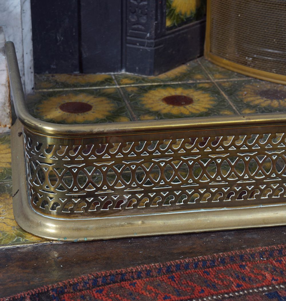 REGENCY BRASS FENDER - Image 2 of 3