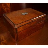 19TH-CENTURY MAHOGANY JEWELLERY BOX